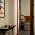 Hotell Diplomatic 3*