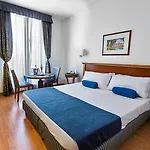 Diplomatic Hotell 3*