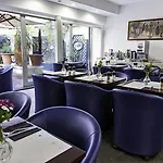 Diplomatic 3*