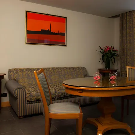 디플로마틱 3* 로마