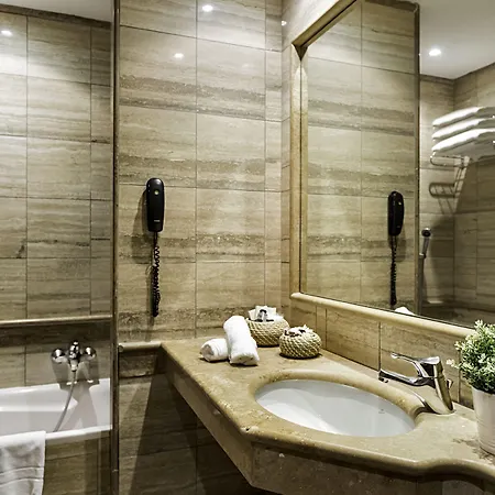 디플로마틱 3* 로마